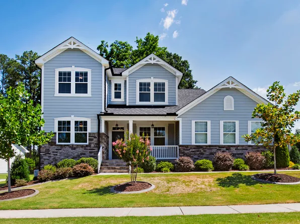 1300 Commons Ford Pl, Apex, NC 27539