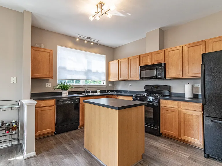 200 Rosehall Dr #220 — Photo 7
