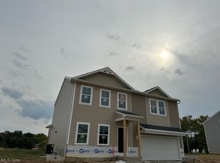 3066 McIntosh Dr NE, Louisville, OH 44641