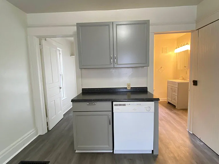 314 N Adams St #1 — Photo 11