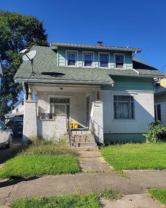 1st image of 13 Dennison Ave