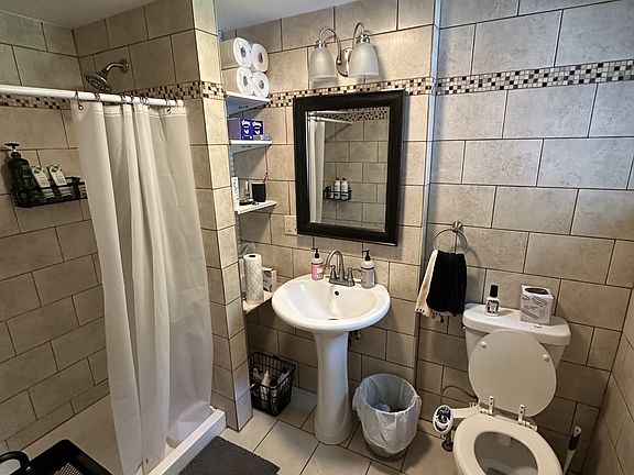 4th image of 130 University Ave #130.5