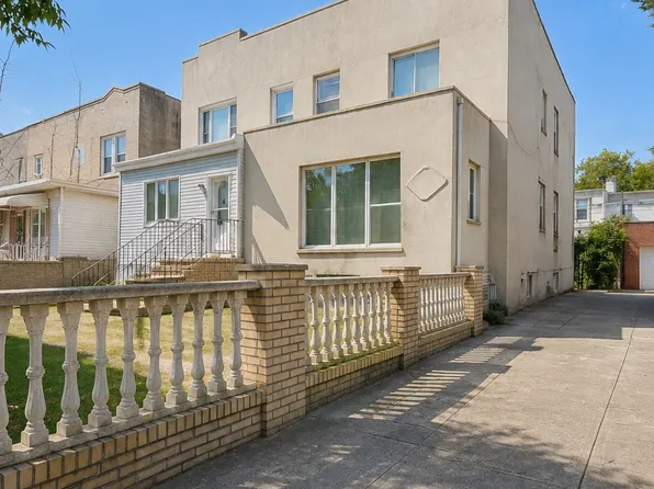 1920 65th Street image 1 of 4