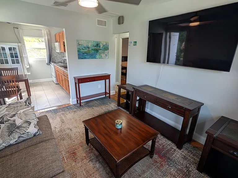 1422 Minnesota St — Photo 3