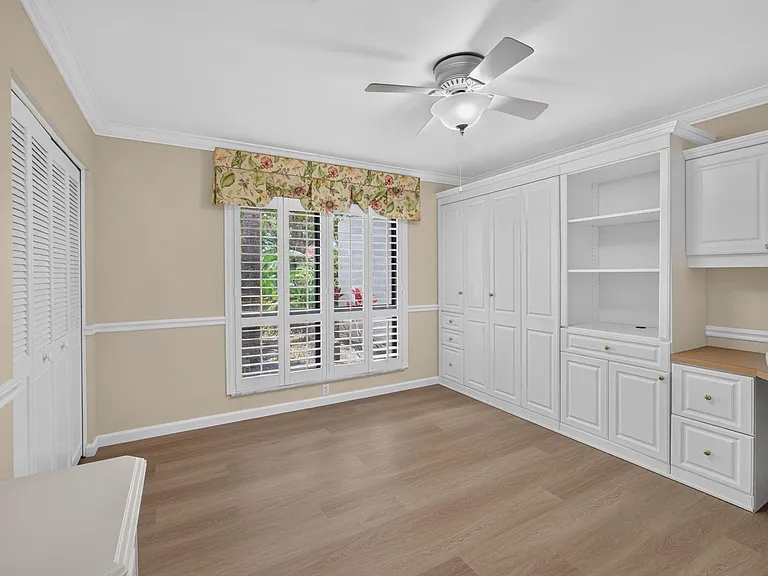 65 Balfour Rd E — Photo 25
