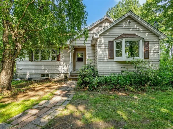 800 Town Farm Rd, Warren, MA 01083