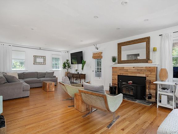 3rd image of 58 Elwood Road