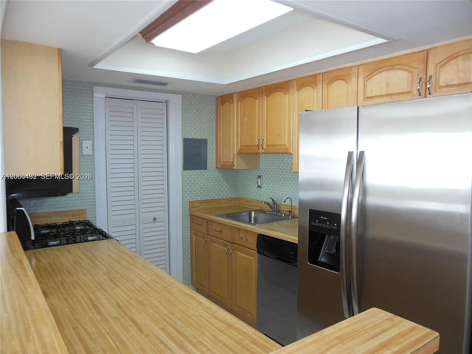 Westland Gardens Club Con — Photo 1