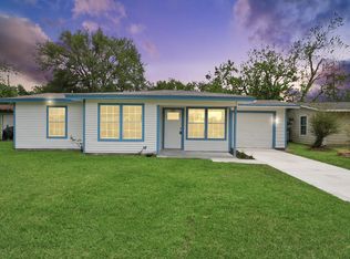3511 Palm Ave, Texas City, TX 77590