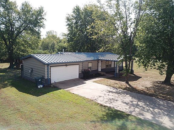 3rd image of 10973 S 251 East Ave