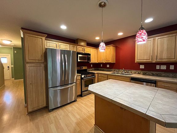 4th image of 11200 SE Adamson Ct