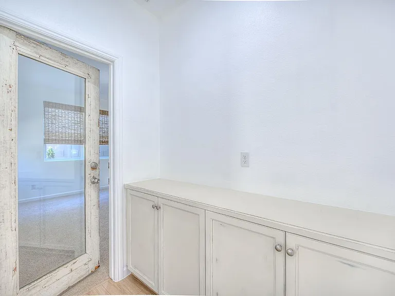 1511 N Encoure Way — Photo 23