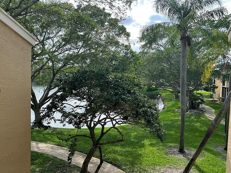660 Cypress Club Way #L11 — Photo 10
