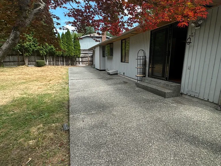 10816 30th Dr SE — Photo 12