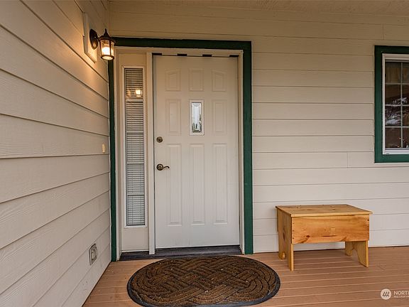 5th image of 211 Brittany Lane