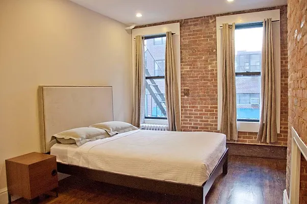 Rented by Town Residential | media 34