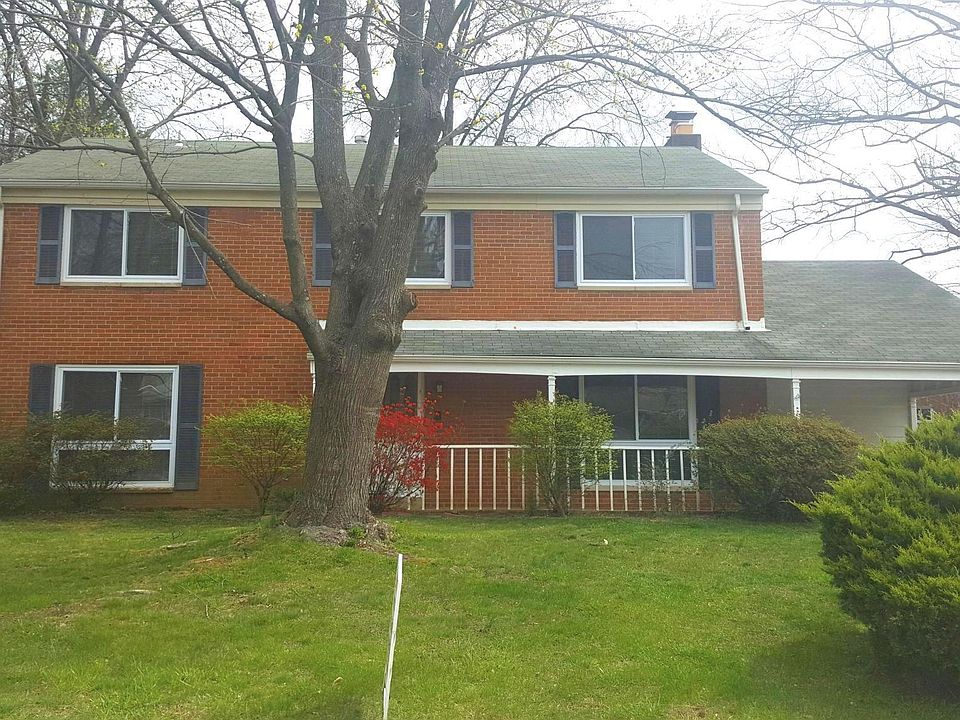 1st image of 1745 Great Falls St