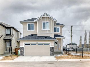 753 E Edgefield Cres, Strathmore, AB T1P0G2