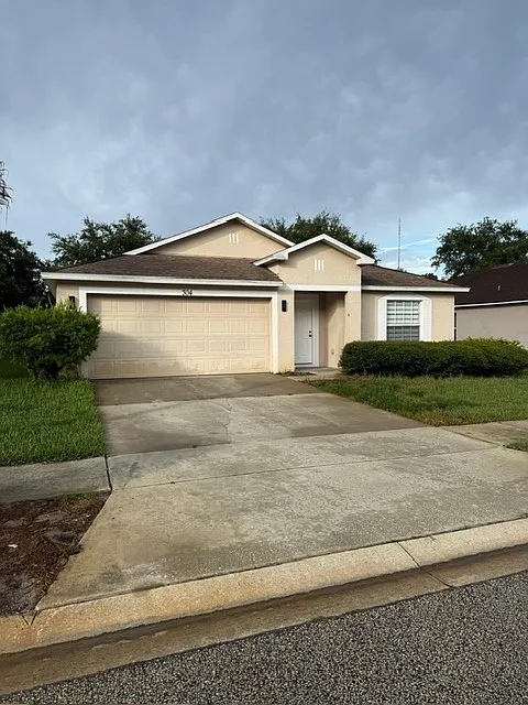 304 Dahoon Holly Dr