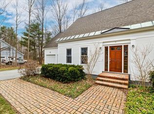 9 Brownell Way, South Burlington, VT 05403