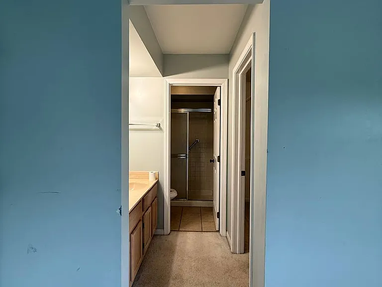 725 Daybreak Ln — Photo 15