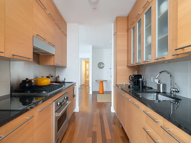 10 W End Ave #PHB — Photo 8