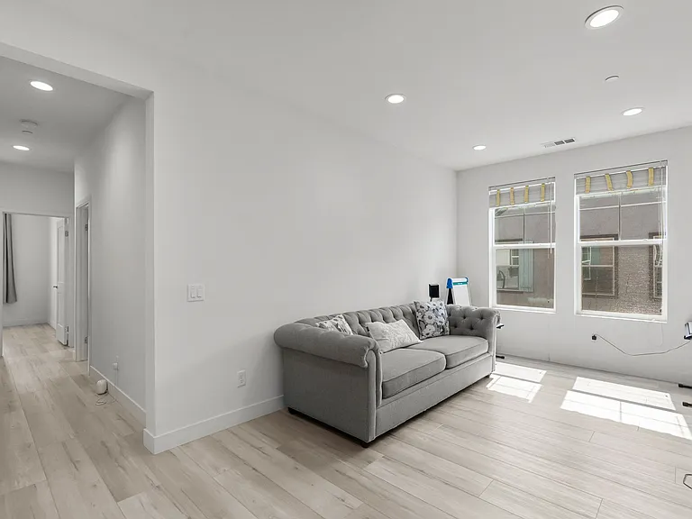 122 Red Brick Dr #6 — Photo 37