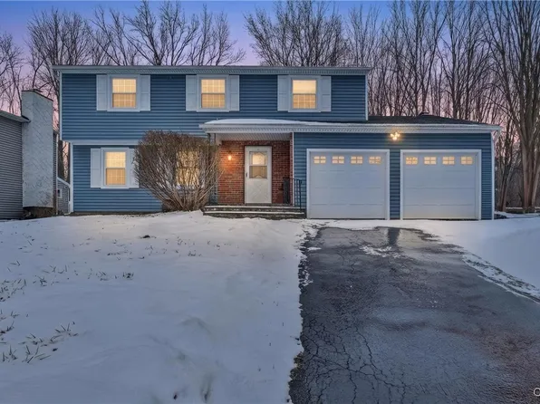 4128 Silverado Dr, Liverpool, NY 13090