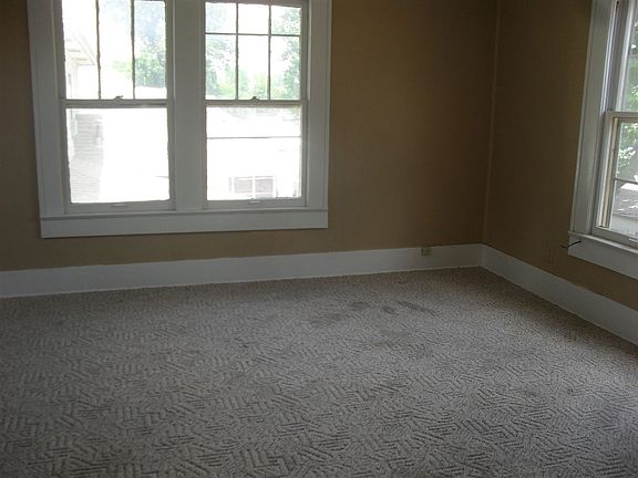 3rd image of 502 N 3rd St