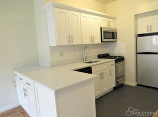 424 W 53rd St APT 4C, New York, NY 10019
