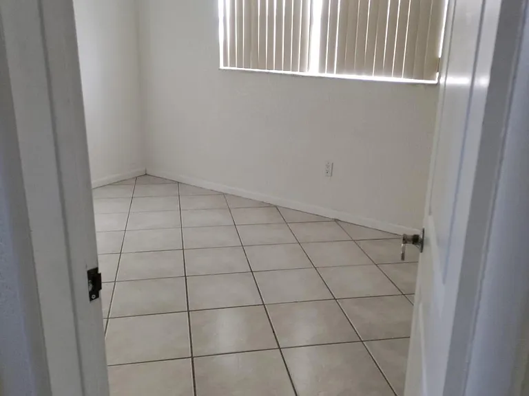 308 SW 18th Ave — Photo 21