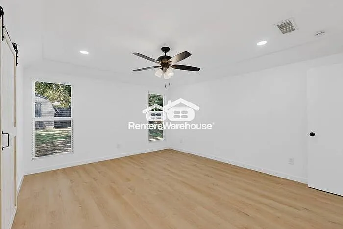 6529 Blue Grass Dr — Photo 17
