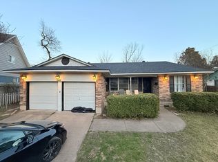 3444 Oak Creek Cir, Dallas, TX 75227