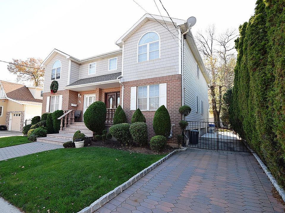 1st image of 54 Whitman Ave