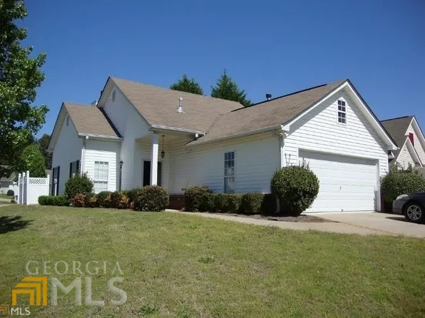 245 Courtyard Dr, Newnan, GA 30265