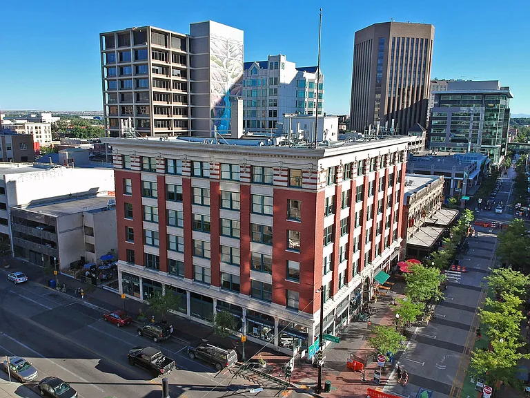Idaho Building Apartments — Photo 12