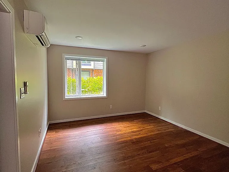 630 Park St — Photo 13