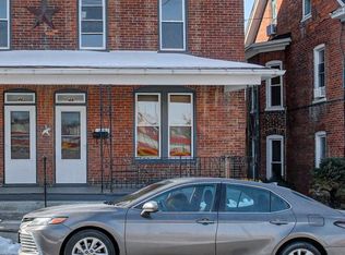 48 W 3rd St, Waynesboro, PA 17268