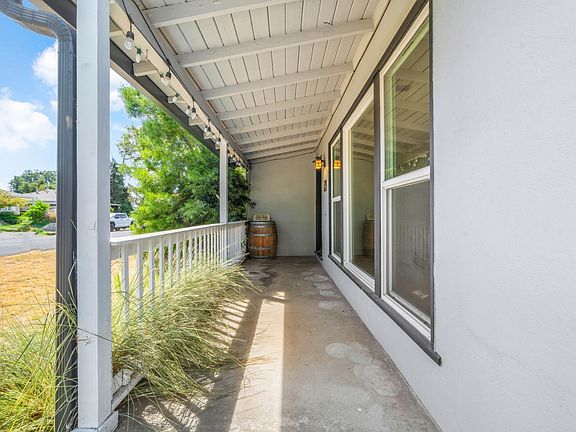2nd image of 2837 Verna Way