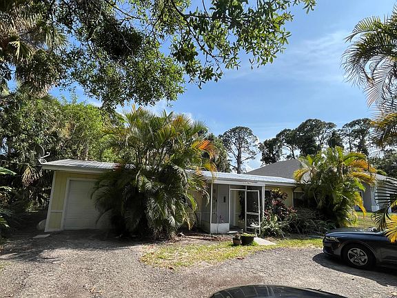 3rd image of 203 E Easy Street