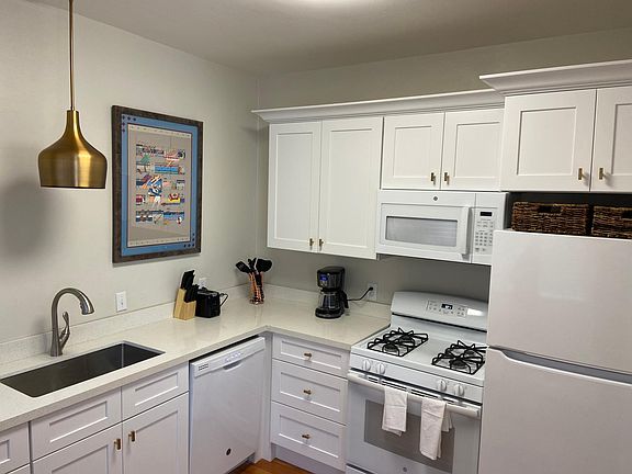 Brand New Appliances in Kitchen