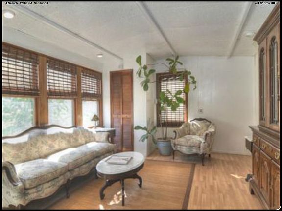 5th image of 1906 W 48th St