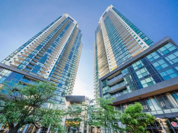 5168 Yonge St, Toronto, ON