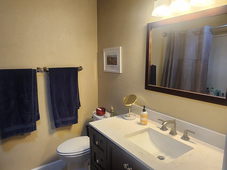 501 Bath St — Photo 15