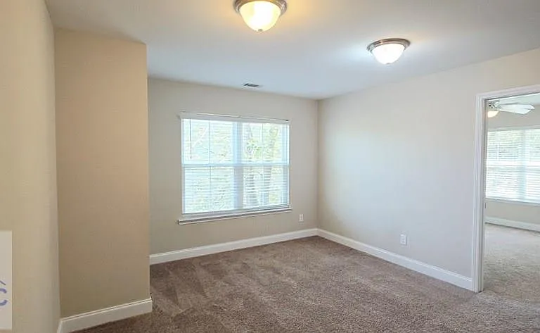 21 James Dr — Photo 9