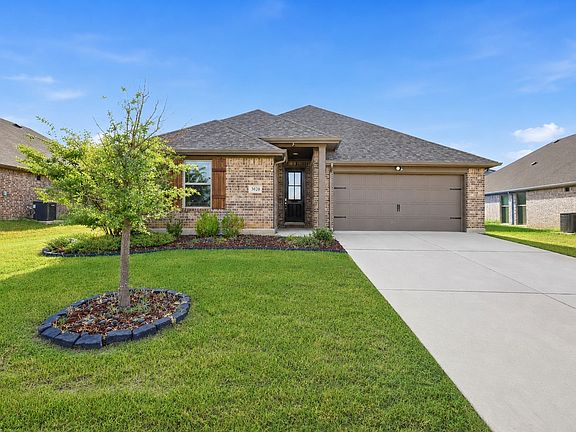 3rd image of 3020 Cliffview Dr
