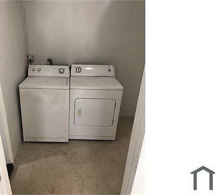 3rd image of 824 36th St
