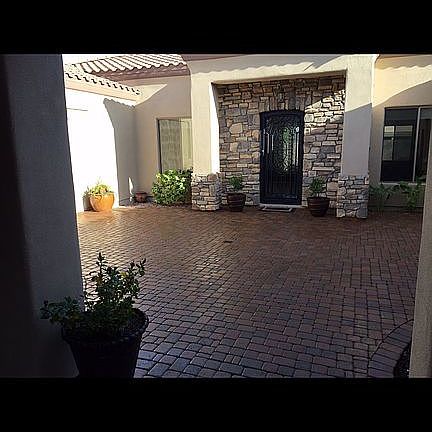 3rd image of 2725 E Cherrywood Pl
