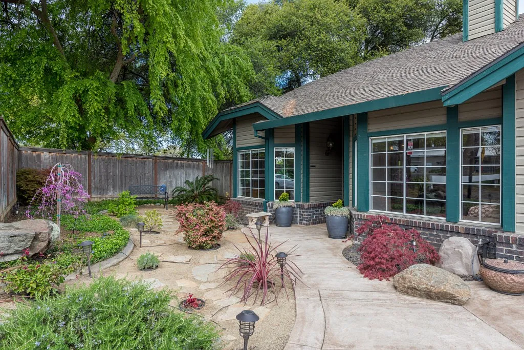 6901 Palmdell Way photo 1