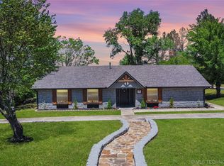 1109 Ridge Oak Rd, Sapulpa, OK 74066